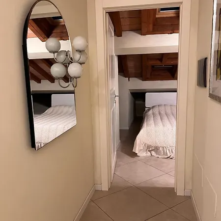 شقة Piazza Del Castello كابري