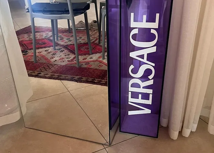 شقة Piazza Del Castello كابري